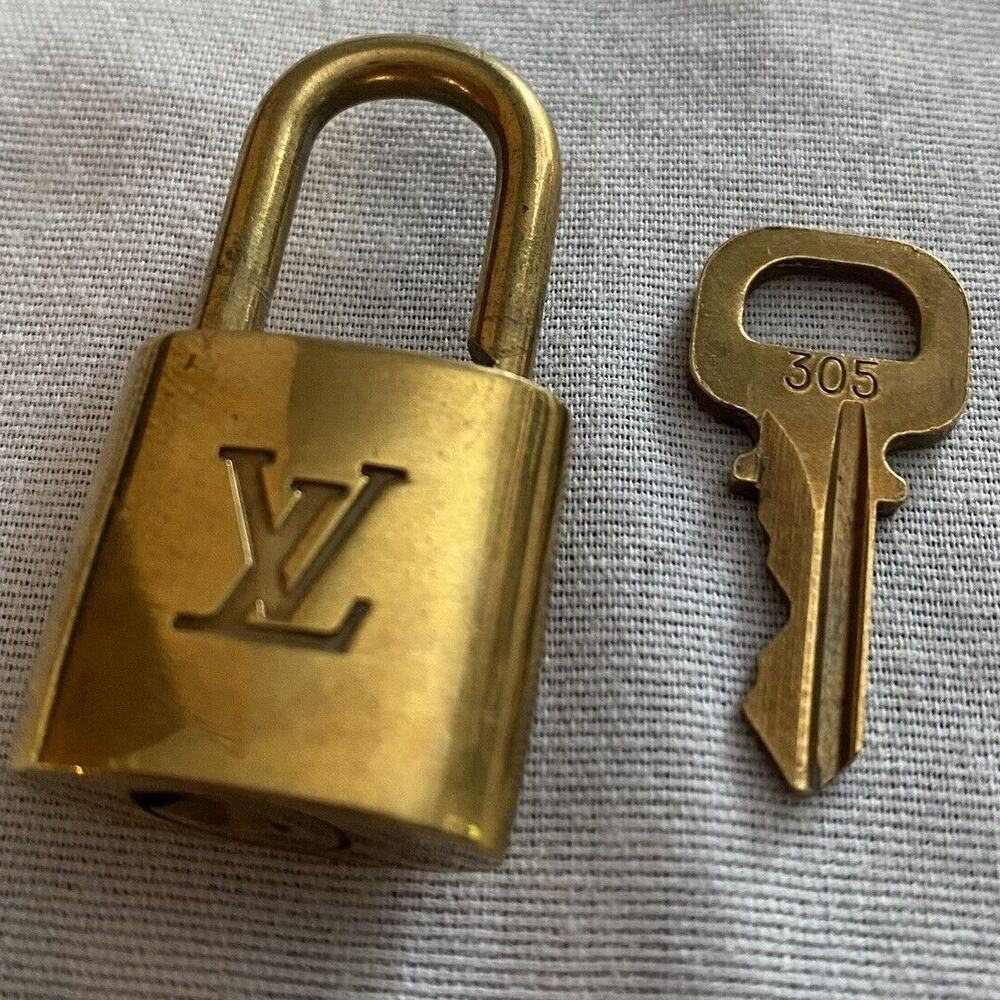 Louis Vuitton Purse Lock and Key Brass Authentic Number 305 FREE SHIPPING